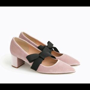 J.Crew Avery Velvet pumps with bow! 🎀